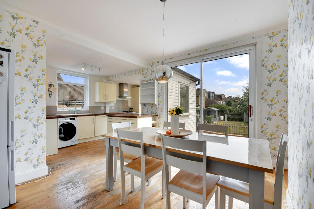 Additional image 4 of Vicarage Road, Old Moulsham, Chelmsford