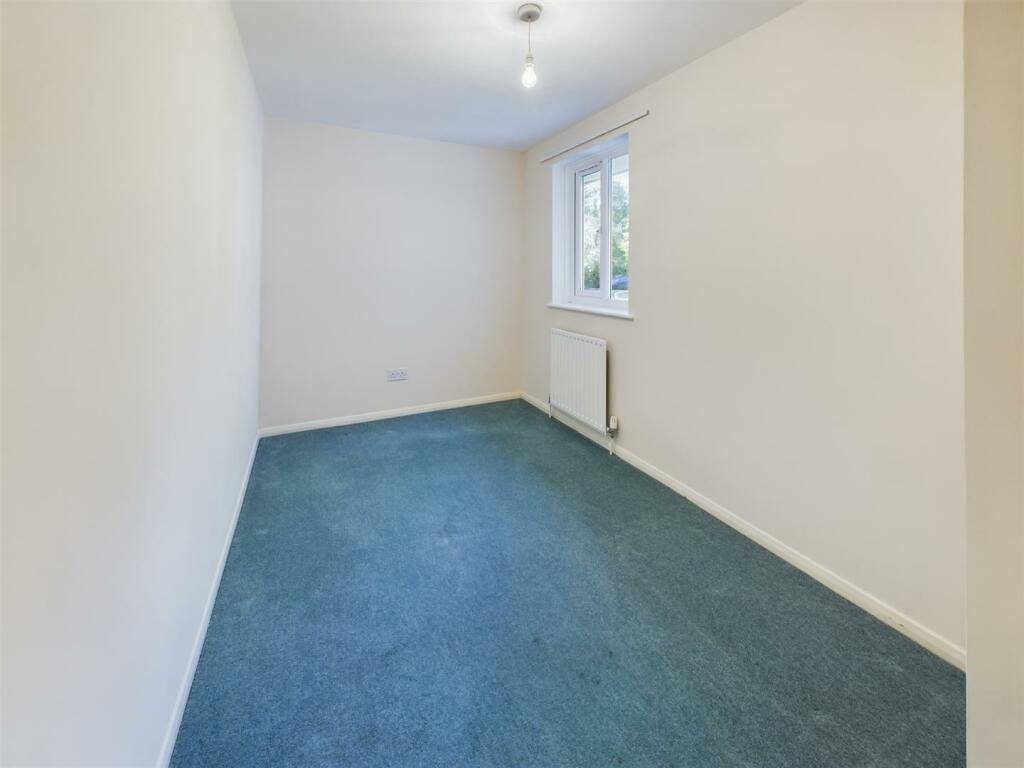 Additional image 5 of 32 Brighton Road, Coulsdon