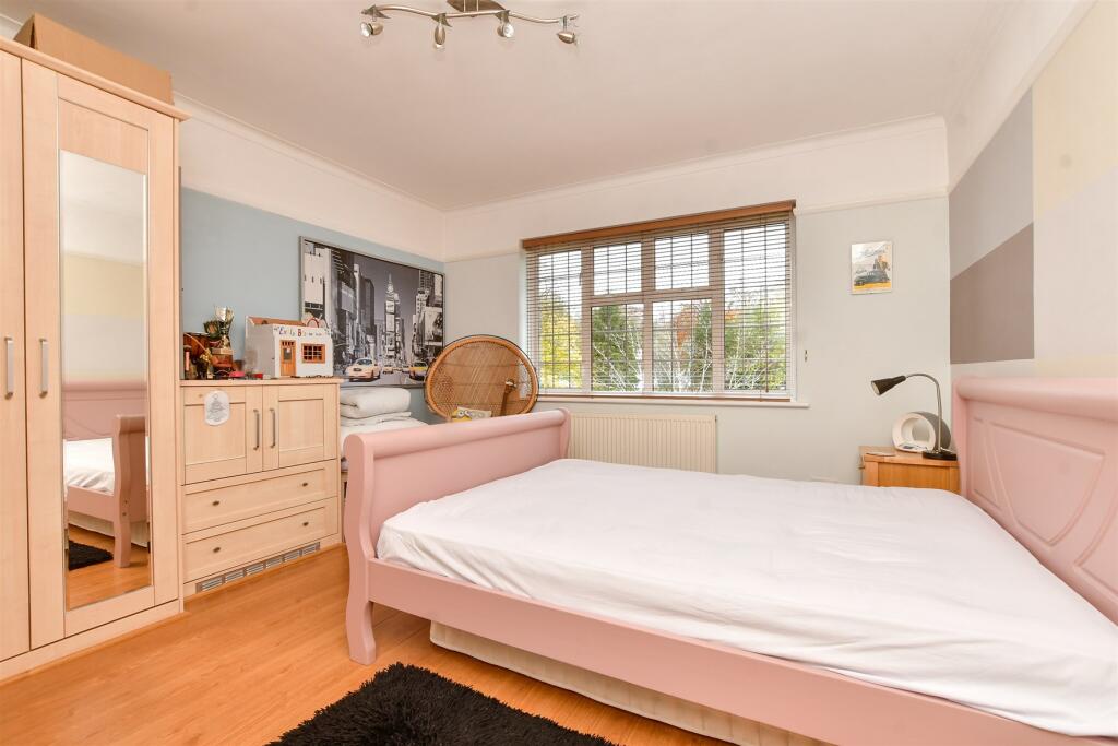 Additional image 10 of Lackford Road, Chipstead, Coulsdon, Surrey