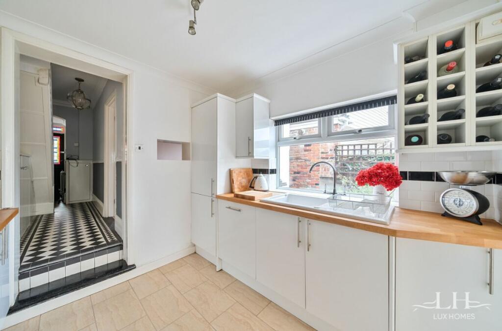 Additional image 6 of Junction Road, Brentwood