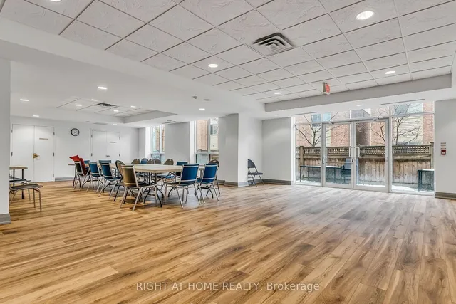 Additional image 29 of 650 Lawrence Ave Unit 405