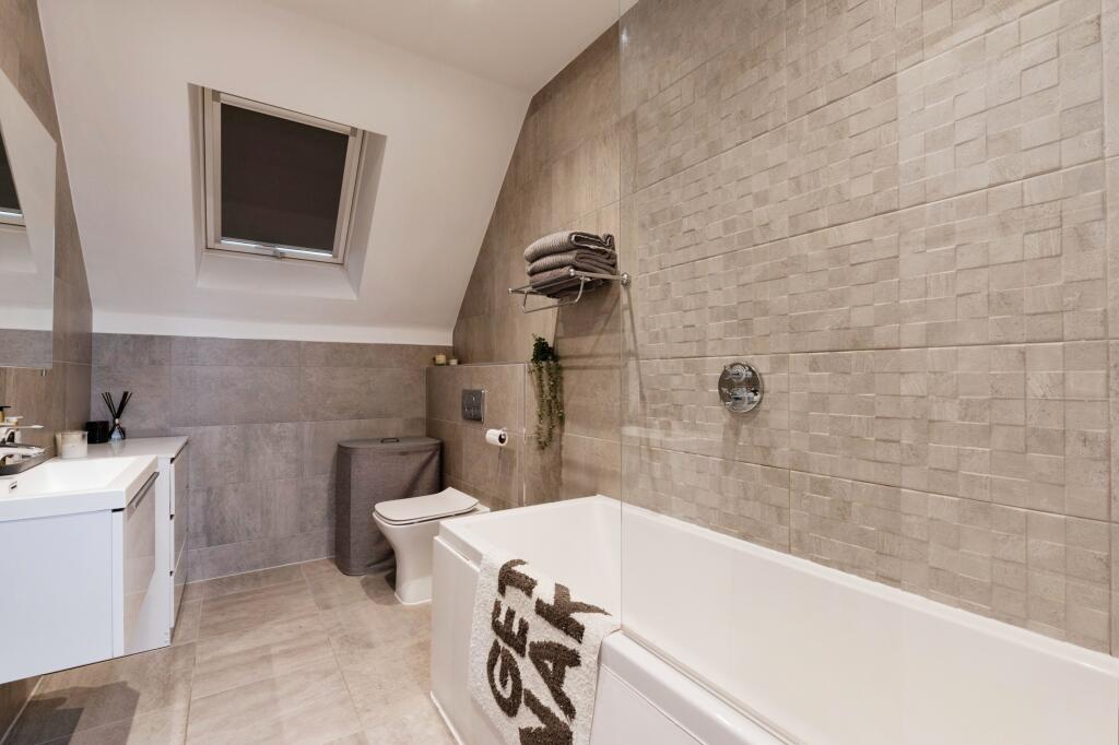 Additional image 12 of The Belvedere, Harding Elms Road, Billericay, Essex, CM11