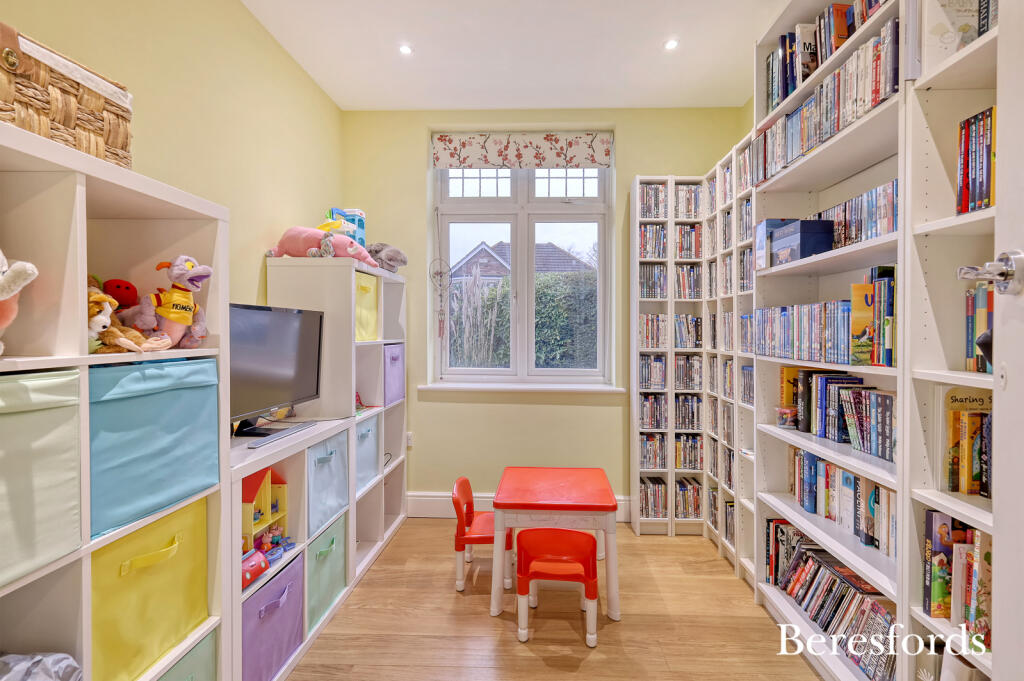 Additional image 7 of The Close, Rose Valley, CM14