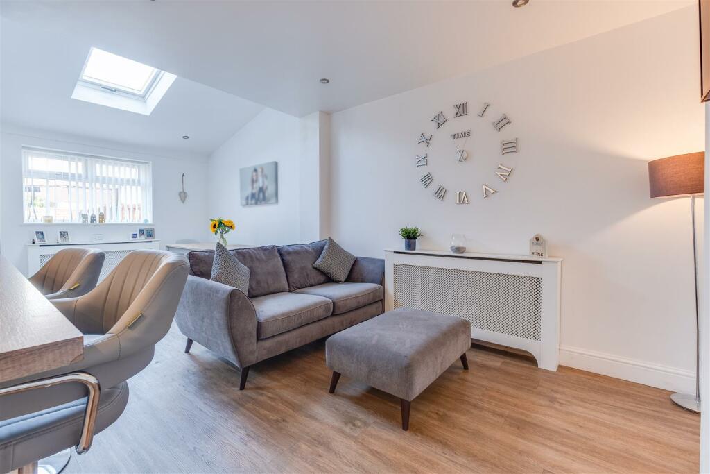 Additional image 7 of Raeburn Avenue, Little Neston, Neston