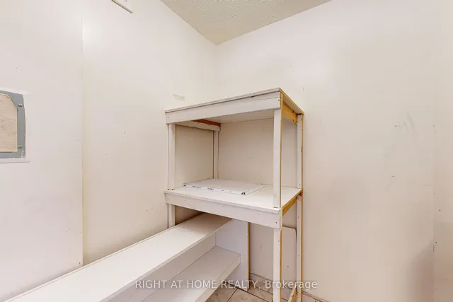 Additional image 37 of 4 Lisa St Unit 712