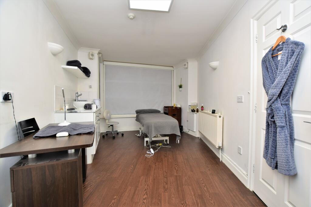 Additional image 18 of Pier Avenue, Clacton-on-Sea, CO15