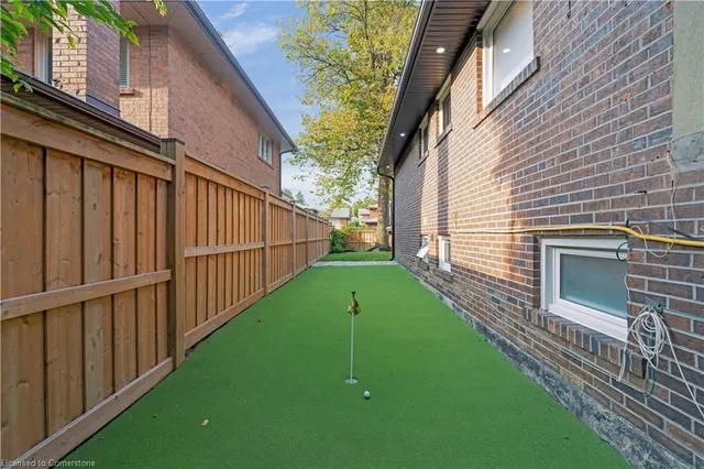 Additional image 38 of 4 Courtsfield Cres