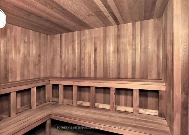 Additional image 31 of 19 Grand Trunk Cres Unit 707