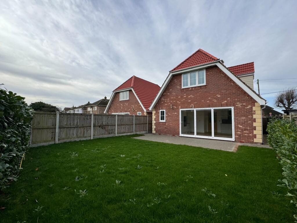 Additional image 26 of Main Road, GREAT HOLLAND, CO13