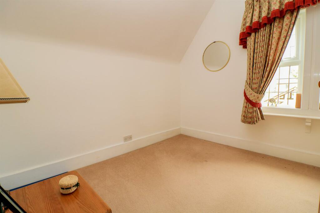 Additional image 20 of Spring Lane, Hatfield Peverel, Chelmsford