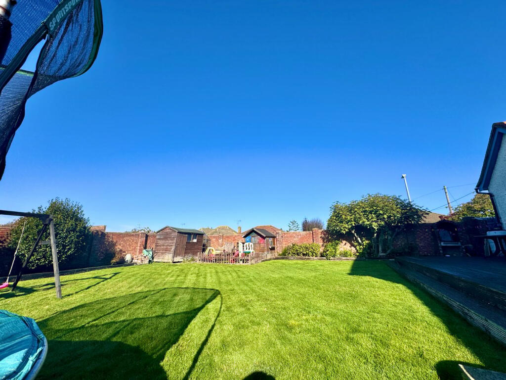 Additional image 38 of Woodberry Way, Walton on the Naze, CO14