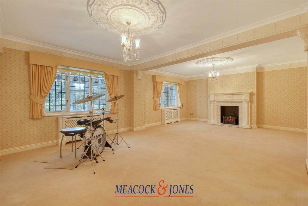 Additional image 8 of Hutton Gate, Hutton Mount, Brentwood