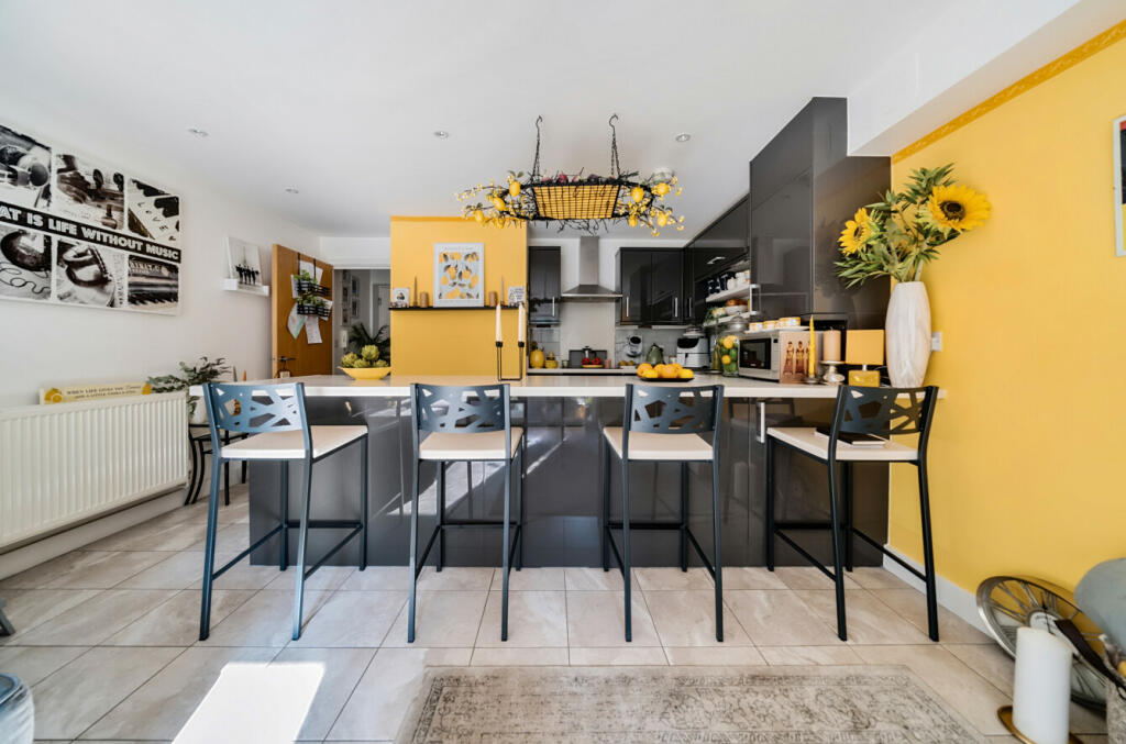 Additional image 5 of Orchard Apartments, Linford End, Harlow, Essex, CM19