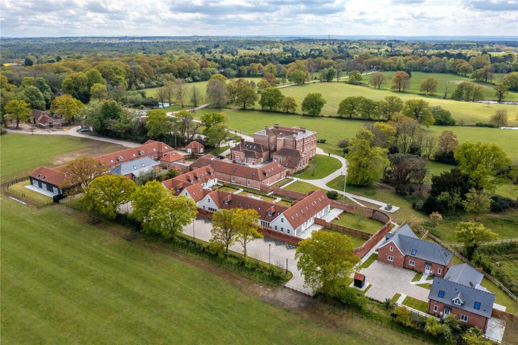 Additional image 8 of Brizes Park, Ongar Road, Kelvedon Hatch, Brentwood, CM14