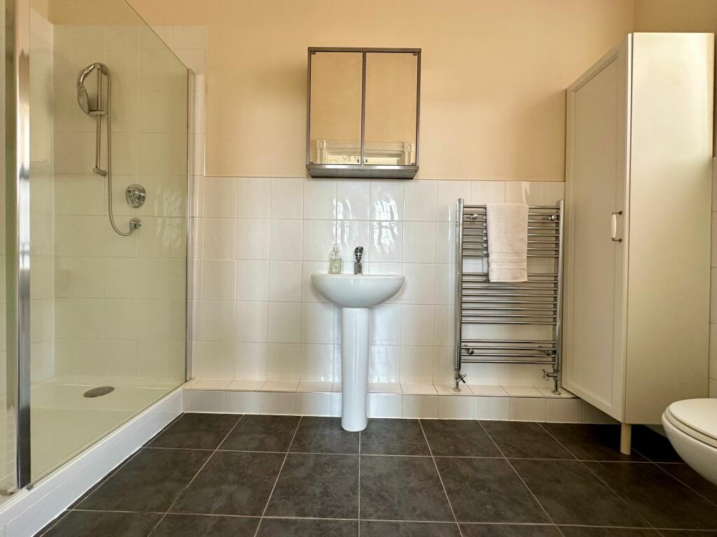 Additional image 22 of Noak Hill Road, Billericay, CM12