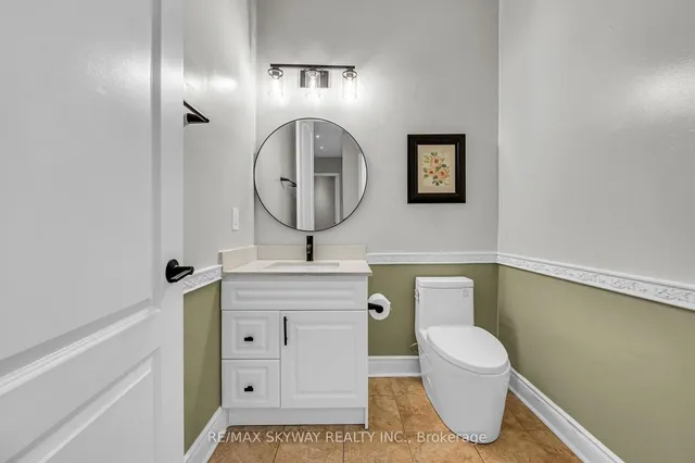 Additional image 9 of 9 Louvre Circ