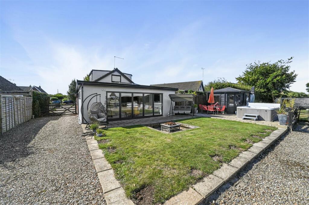 Additional image 17 of Equestrian Property, Frinton on Sea, CO13