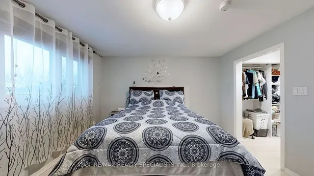 Additional image 26 of 94 Flamingo Cres