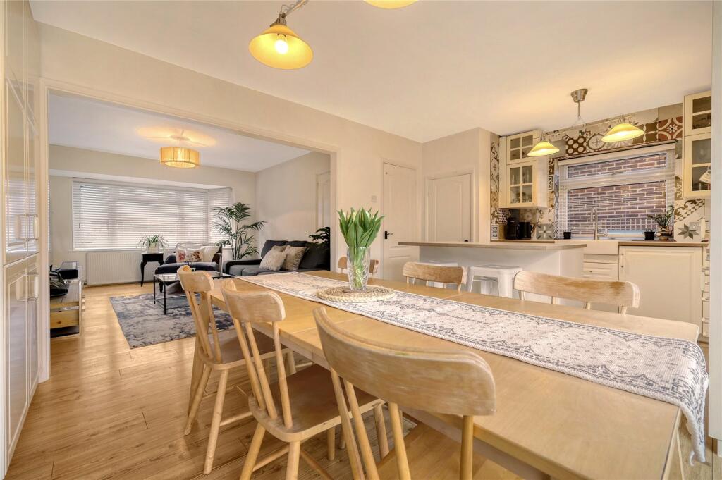Additional image 4 of Hillside Road, Billericay, Essex, CM11