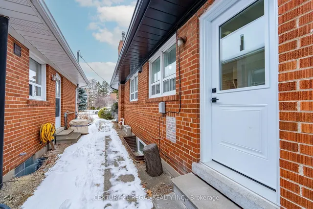 Additional image 38 of 65 Mooregate Ave