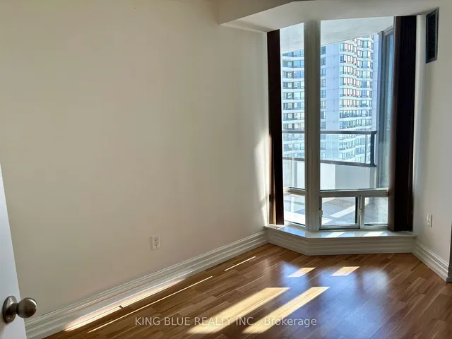 Additional image 9 of 330 Alton Towers Circ Unit 1208