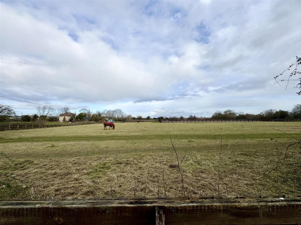 Additional image 16 of The Heath, Mistley