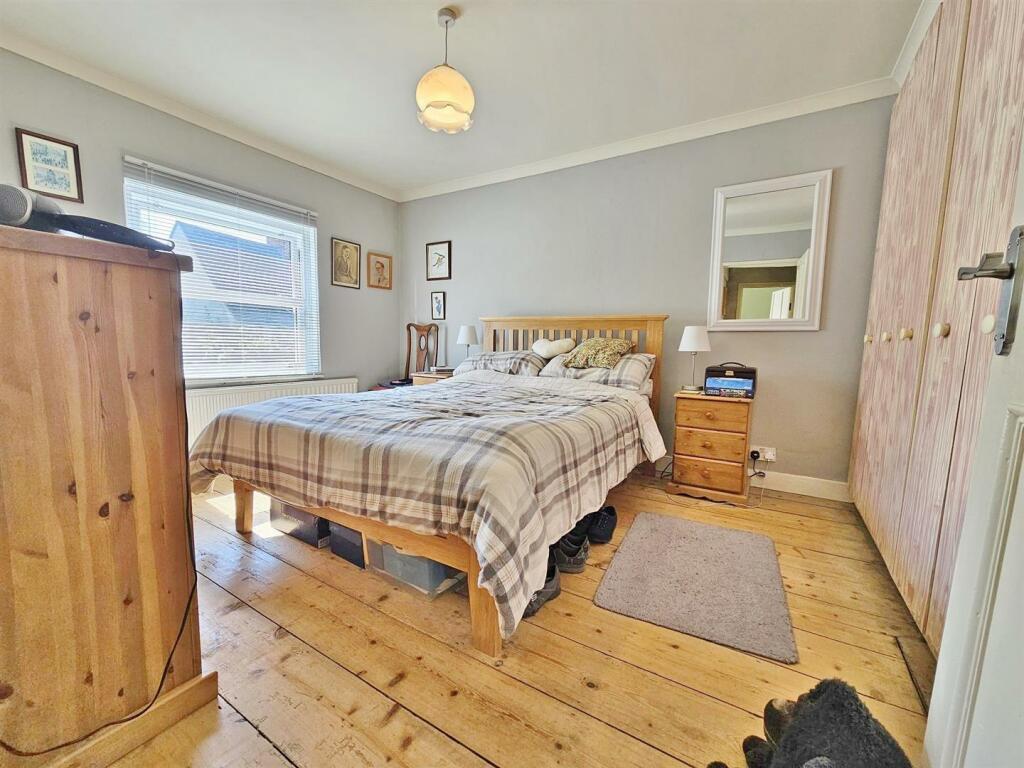 Additional image 22 of High Street, Thorpe-Le-Soken