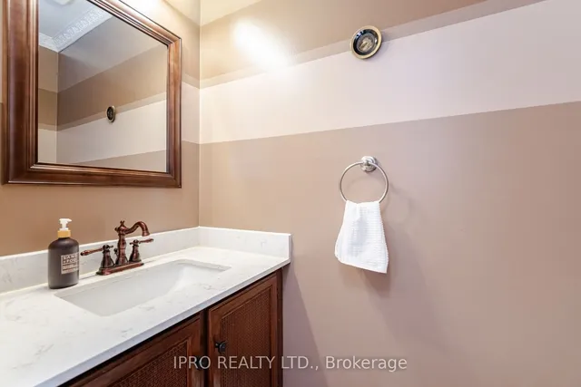 Additional image 16 of 1615 Sir Monty's Dr