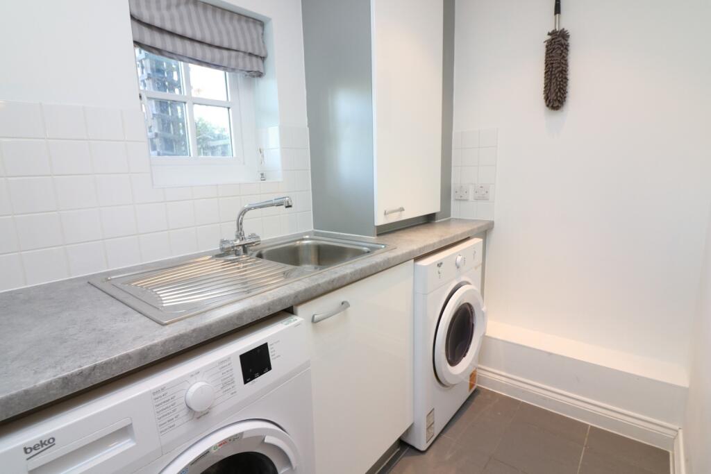 Additional image 10 of Bridge Close, Sandwich