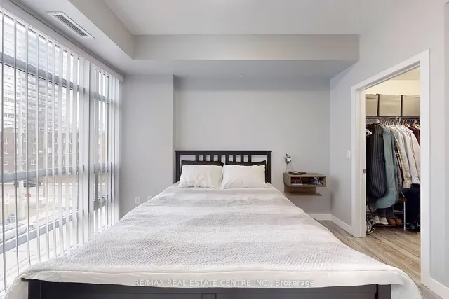 Additional image 27 of 81 Robinson St Unit 305