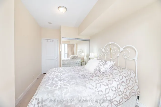 Additional image 19 of 60 Absolute Ave Unit 3301