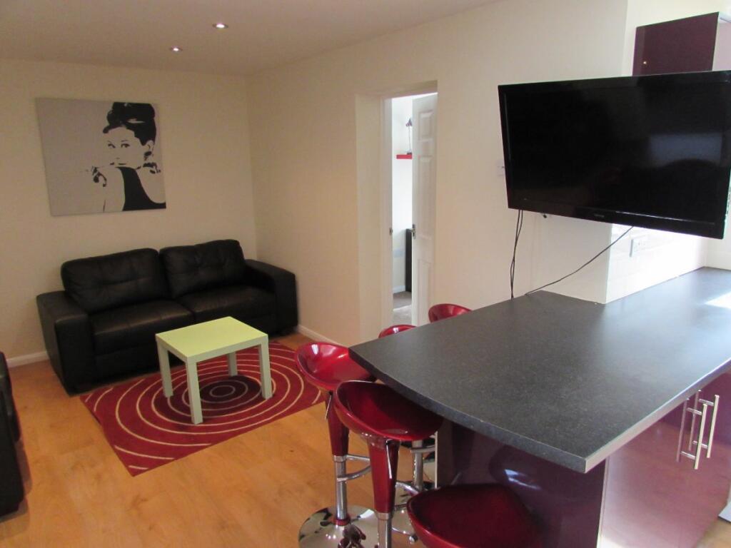 Additional image 6 of 5 Bed Student Home - Teddington Close
