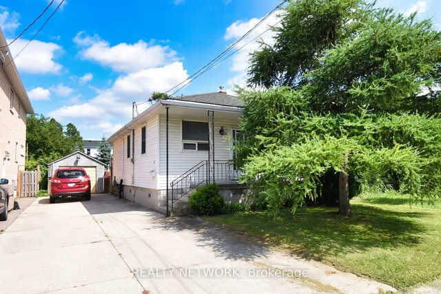 17 Craigroyston Rd