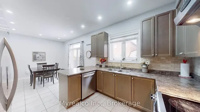 Additional image 15 of 33 Windflower Rd