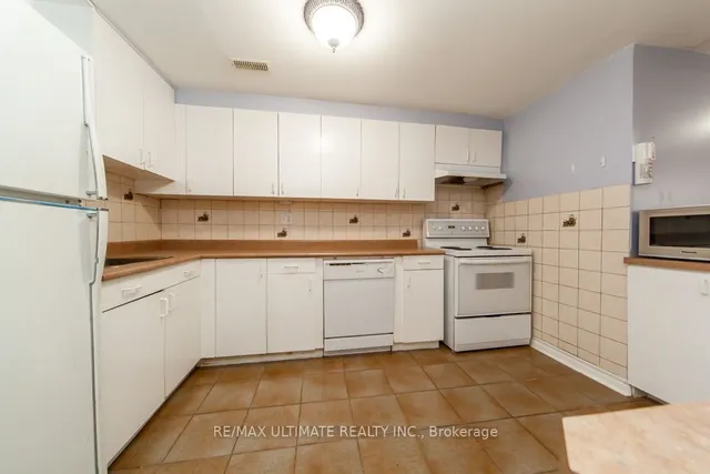 Additional image 16 of 5523 Loon Lake Ave