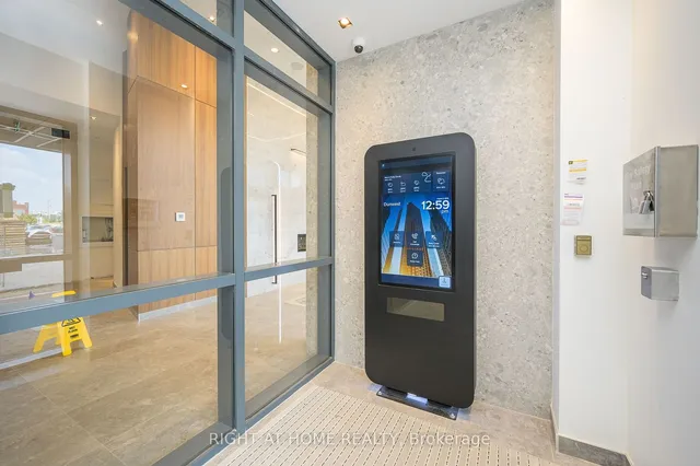 Additional image 35 of 509 Dundas St Unit 605