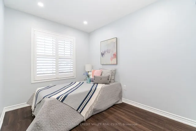 Additional image 38 of 114 Whitlock Ave