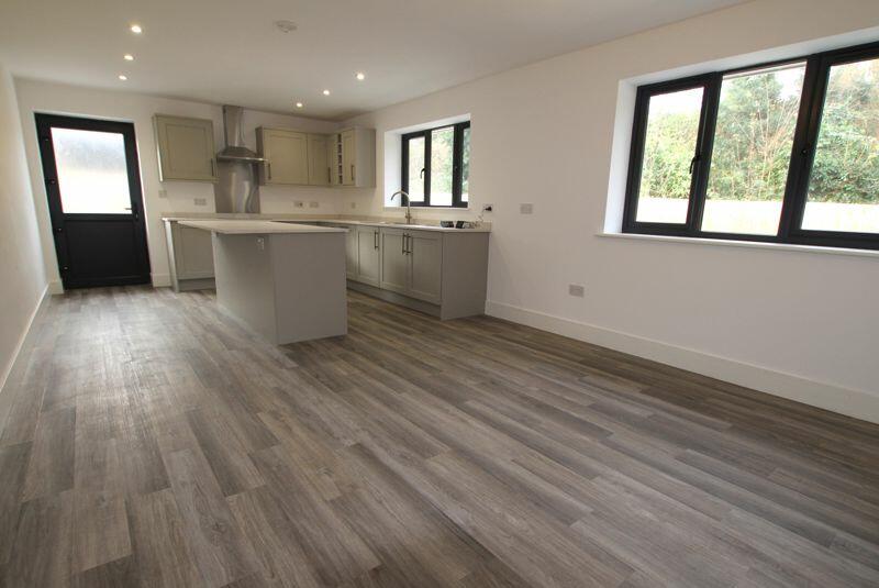 Additional image 9 of Walmer