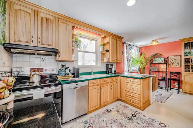 Additional image 11 of 15 Mayfair Ave