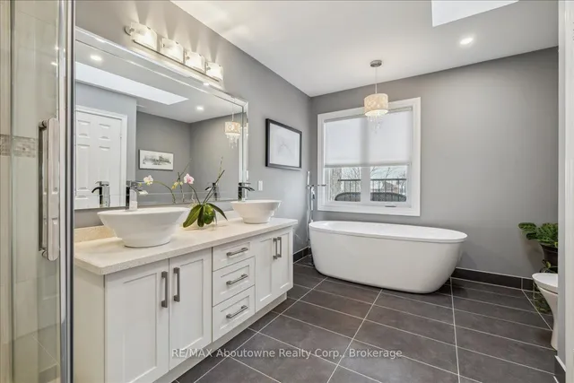 Additional image 21 of 2250 Rockingham Dr Unit 26