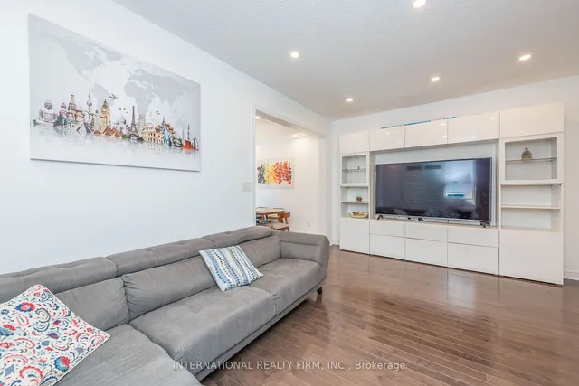 Additional image 10 of 99 Huguenot Rd