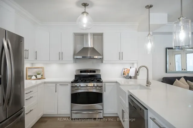 Additional image 7 of 635 Willmott Cres