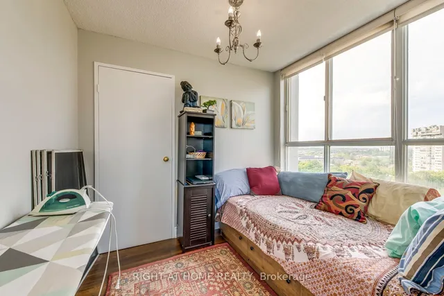 Additional image 17 of 3700 Kaneff Cres Unit 1412