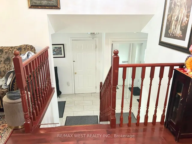 Additional image 12 of 9 Sledman St