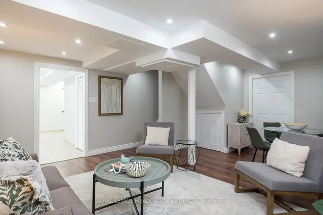 Additional image 33 of 249 Hadley Woods Terr