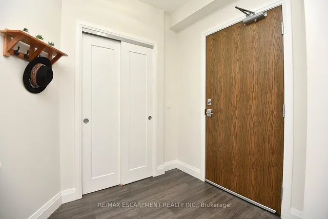 Additional image 6 of 30 Hamilton St Unit 605