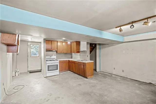 Additional image 27 of 2038 2nd Con Road West