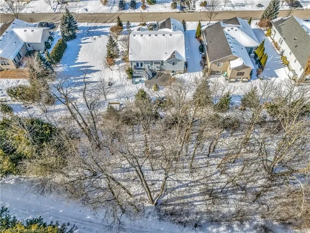 Additional image 3 of 216 Glenariff Dr