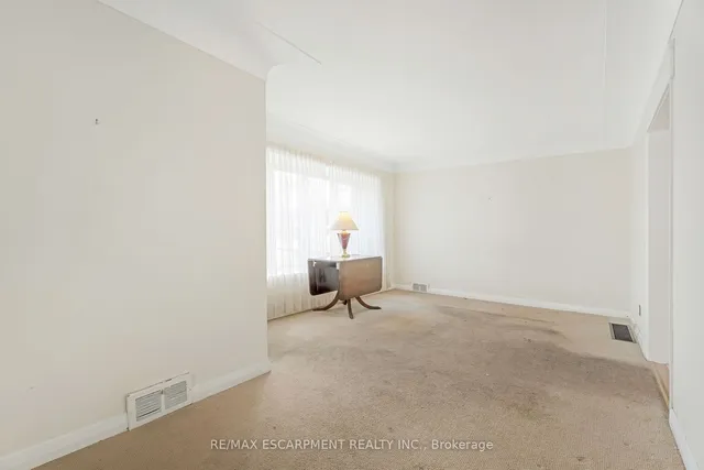 Additional image 7 of 59 Mountain Ave