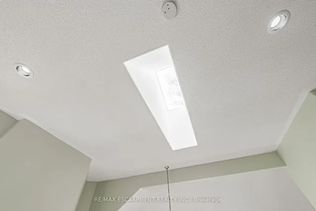 Additional image 35 of 48 Riviera Rdge